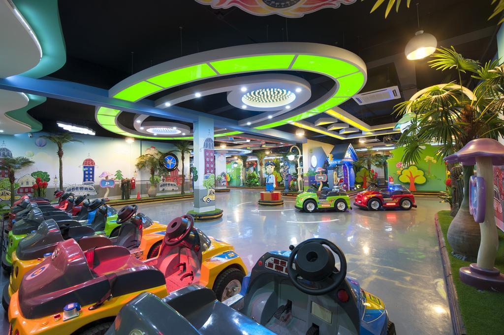 Wyndham Garden I-City Shah Alam Exteriör bild