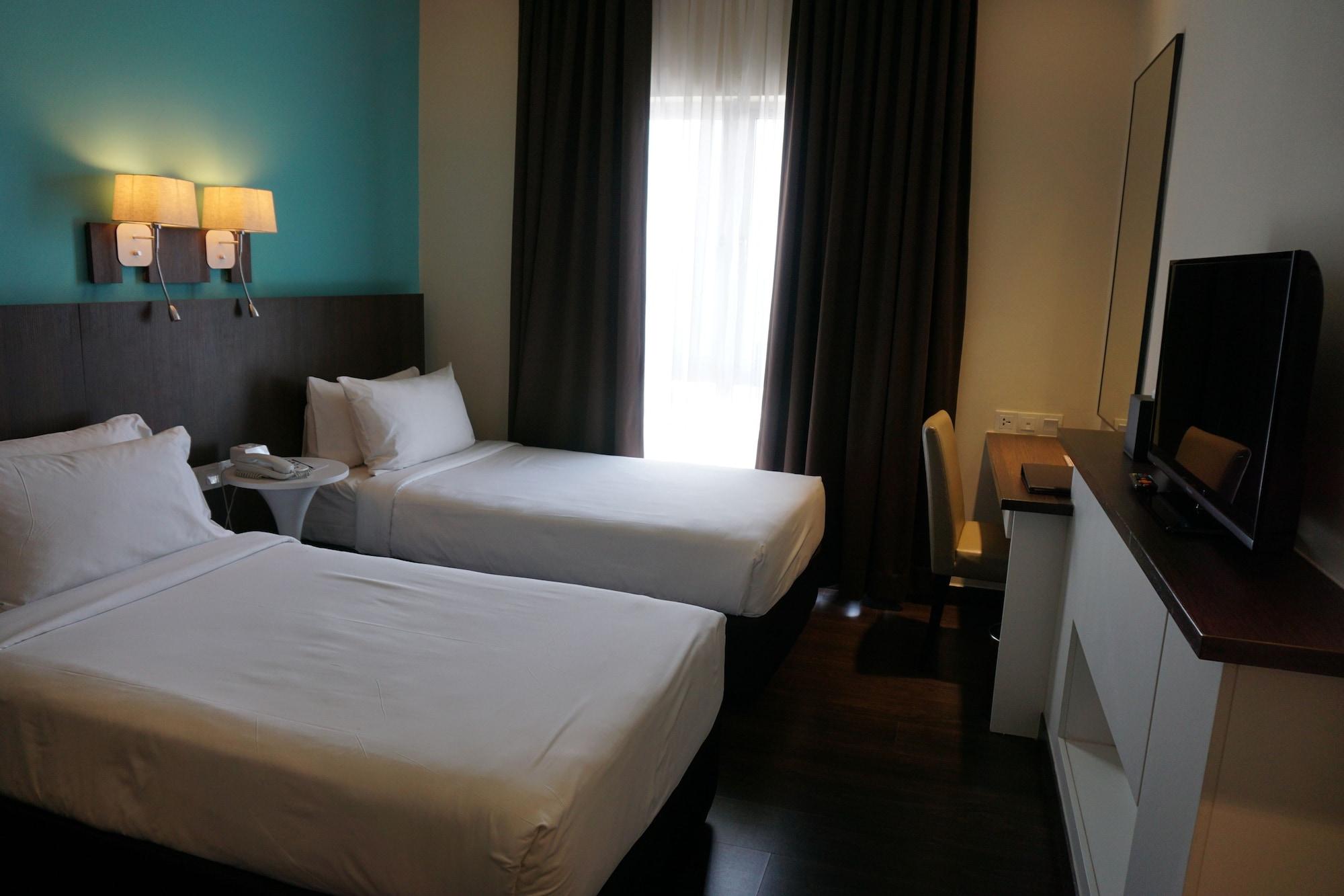Wyndham Garden I-City Shah Alam Exteriör bild